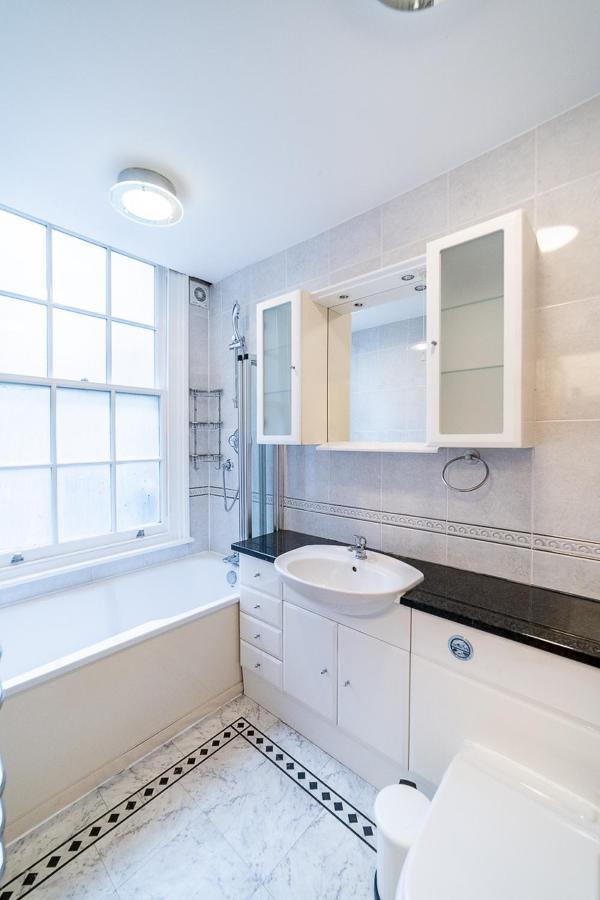 London Studio Apartment Luaran gambar